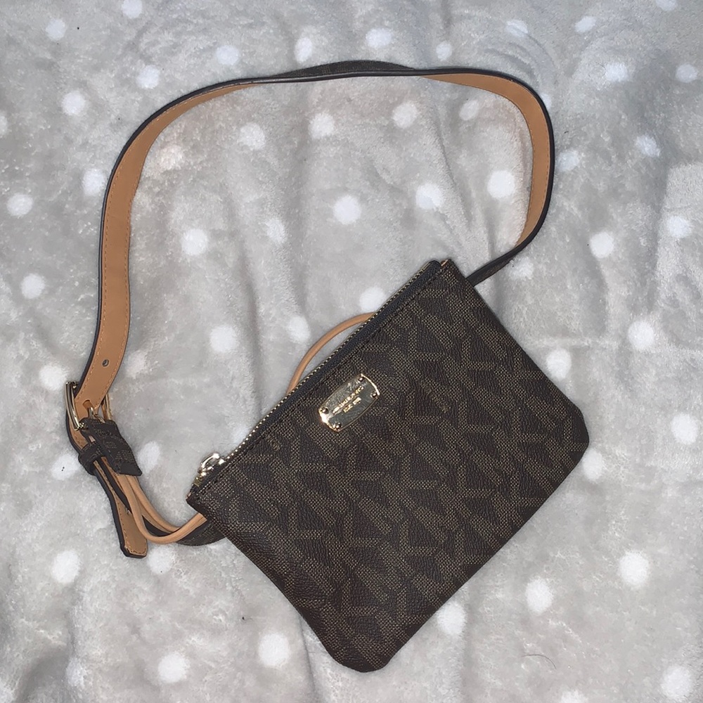 ✨Michael Kors✨ small Fanny bag